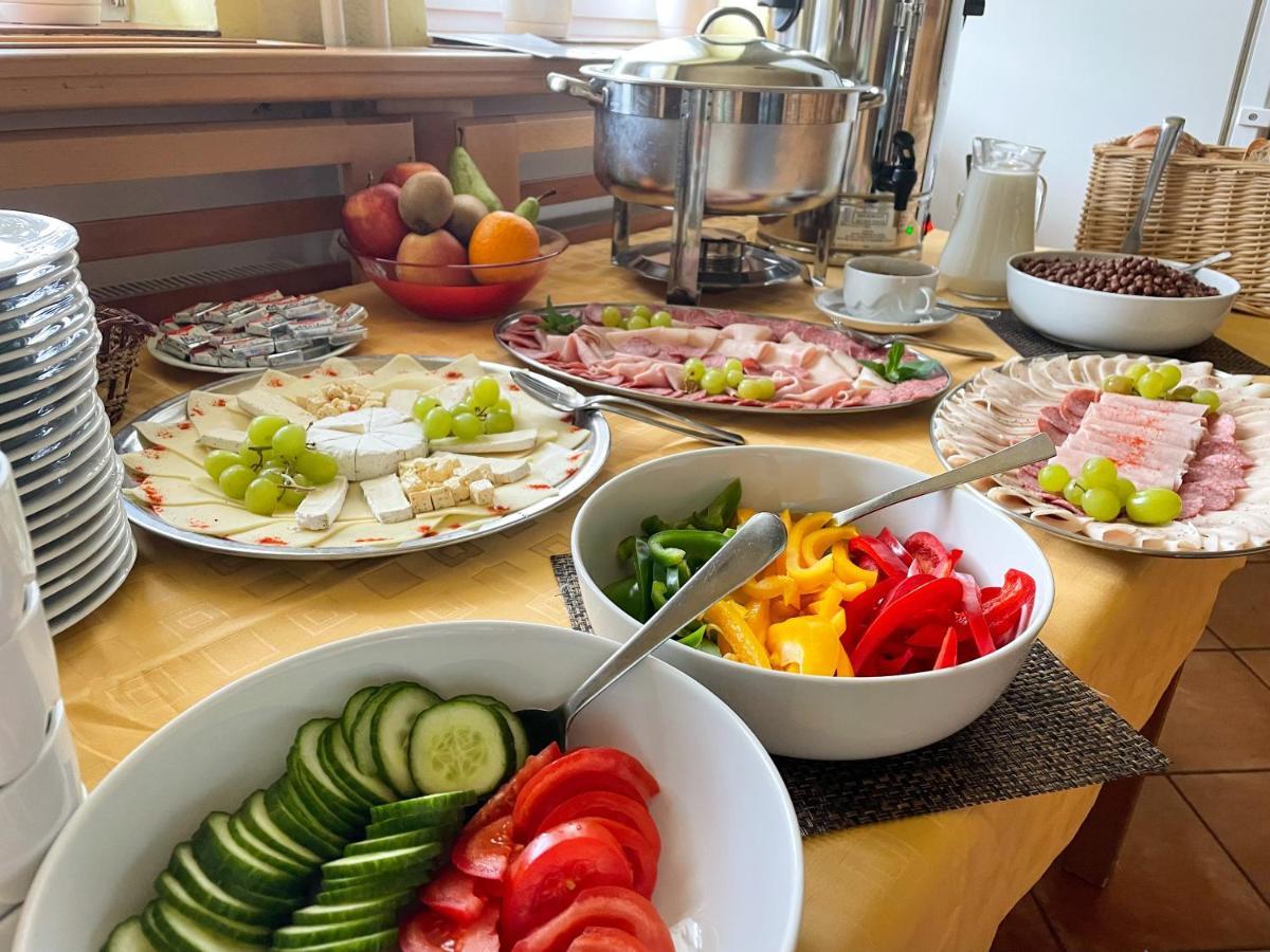 Jaraba Horsky Hotel Totem מראה חיצוני תמונה